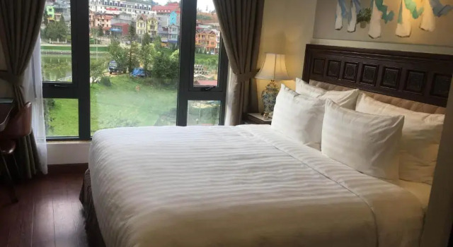 Двухместный номер Deluxe с видом на озеро Paris Boutique Hotel Sapa
