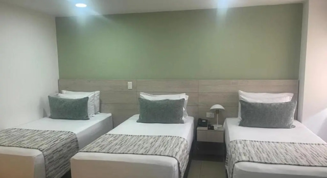 Трёхместный номер Standard Hotel Suite Comfort