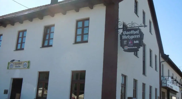 Gasthof Fuchs, Varaa Matkakoti Hotellit Baijeri pysäköinnillä, Pysäköinti