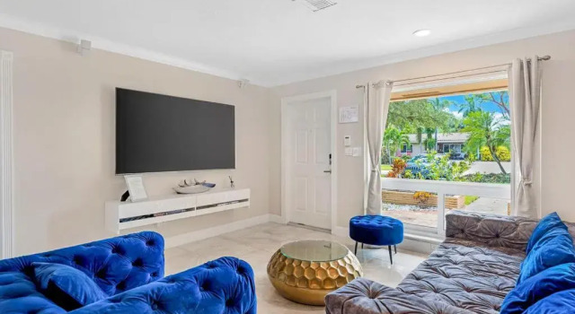 3BDR Villa-HeatedPool-6minFt.Lauderdale Beach-8PPL, Забронировать Вилла Виллы Форт-Лодердейл, Вилла