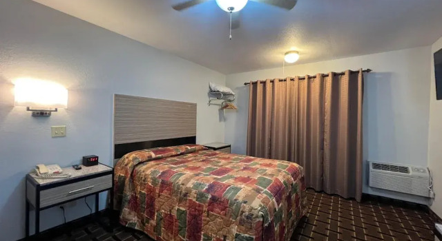 Двухместный номер Standard с балконом Deluxe Inn Capital O Nebraska City I 29