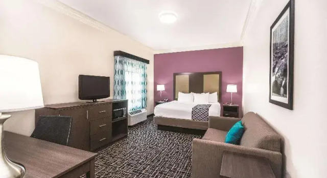 Двухместный люкс Deluxe La Quinta by Wyndham Loudon