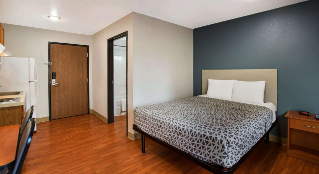 Номер Standard WoodSpring Suites Louisville Southeast