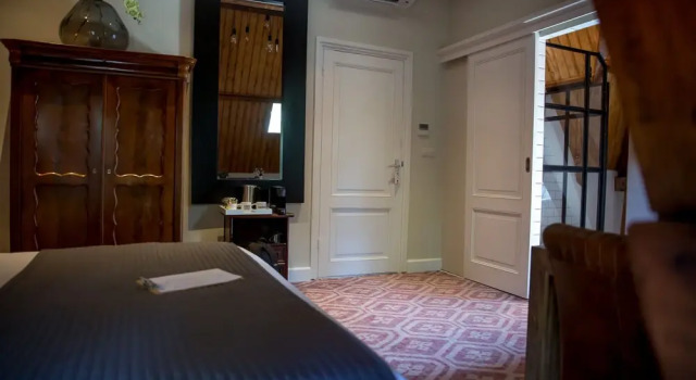 MonQui Boutique Hotel, 예약 부티크 호텔 스헤르토겐보스 Noord-Brabant