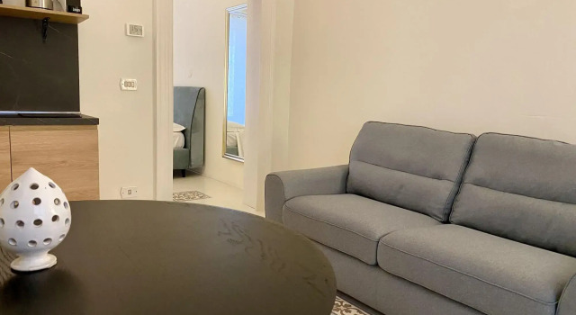 2 people, 1 bathroom, suitable for couples, terrace, central location-Luxury by Dimore Le Murattiane, Buchen Sie Hotel Monopoli Metropolitanstadt Bari