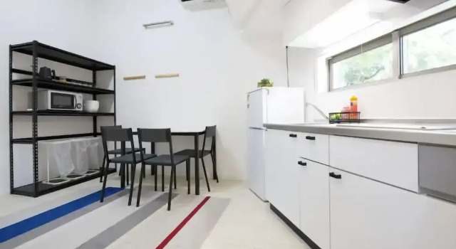 Апартаменты 5 Minute Walk from Nishi Shinjuku Gochome Station