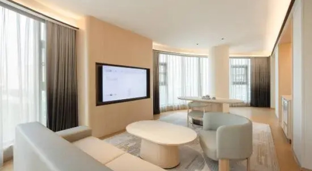 Люкс Deluxe JI Hotel (Beihai Qiaogang Fengqing Street Yintan Avenue)