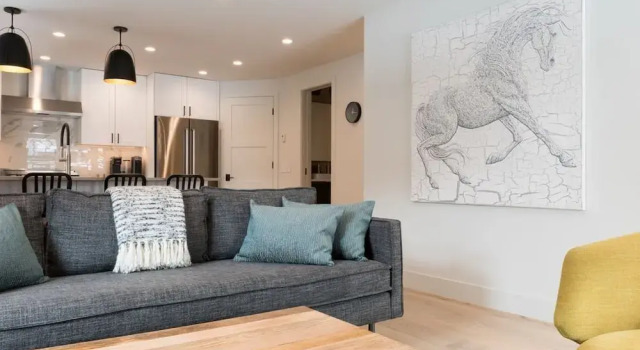 South Original TownHome Unit C - 3 Br Townhouse, Забронировать Дом для отпуска Виллы Аспен, Вилла
