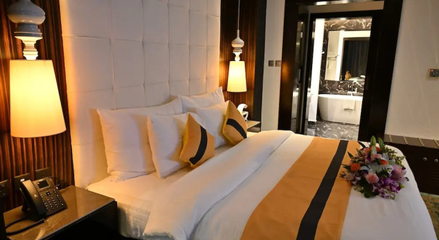 Полулюкс Savoy Grande Hotel