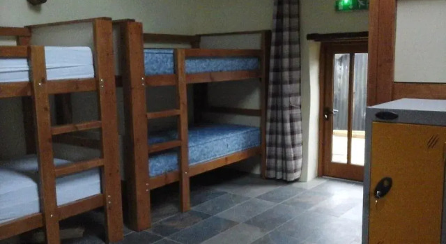 Blindwell Bunk House, Book Hotel Hoteller i South Molton med parkering, Parkering