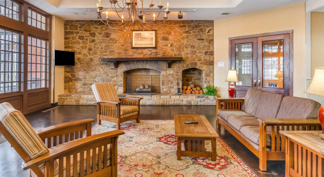 Quality Inn Radford-West Blacksburg I-81, Book Hotel Billige hoteller i Virginia