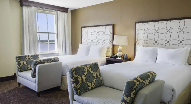 Четырёхместный номер Executive с видом на реку Hilton Baton Rouge Capitol Center