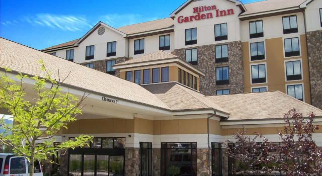 Кровать в общем номере Hilton Garden Inn Missoula