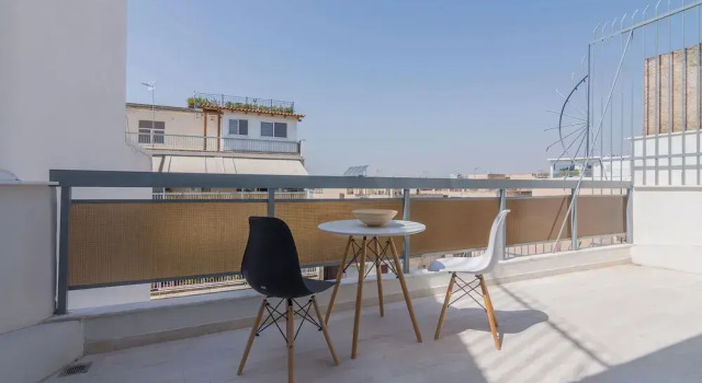 Студия Superior с балконом и с видом на город Leochares Lifestyle Apartments - Self check-in
