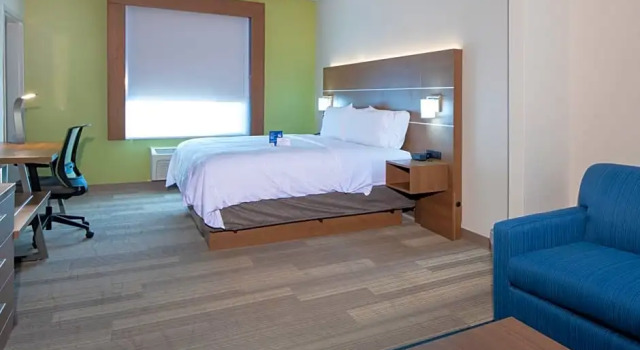 Run of House Holiday Inn Express Hotel & Suites Dallas South - DeSoto by IHG