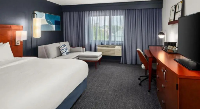 Двухместный номер Standard с видом на город Courtyard by Marriott La Crosse