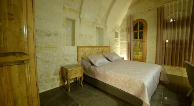 Люкс с балконом Crassus Cave Hotel