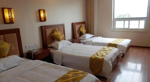 Трёхместный номер Standard Beijing Tangfu Dynasty Wangfujing Nanluoguxiang Boutique Hotel