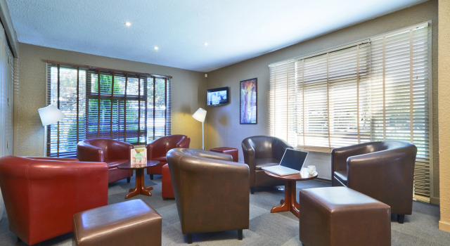 Campanile Grenoble St Martin, Rezerwuj Hotel Grenoble 