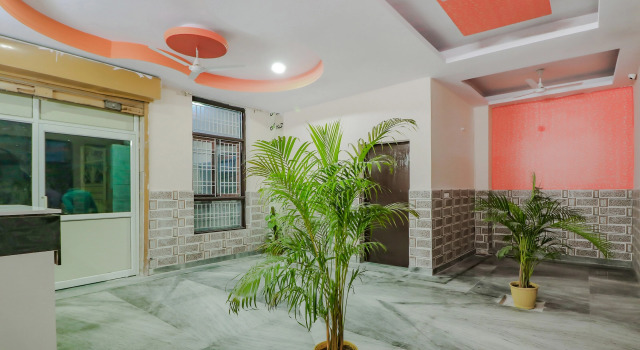 Hotel O Primrose Hotel's Near Noida Sector 76 Metro Station