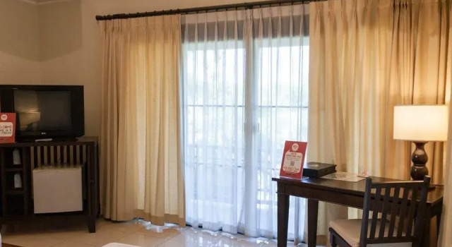 NIDA Rooms Saket Valley 200 Station, Забронировать Отель Отели Сансай с парковкой, Парковка