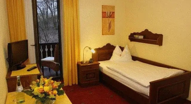 Waldhaus Eifel, Boek Hotel Gindorf 