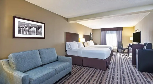 Номер Executive Holiday Inn Harrisburg East by IHG
