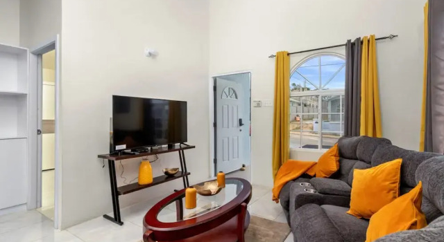 Private Pool Private Chef Discoverybay 24hr Secure, Забронировать Дом для отпуска Коттеджи Трелони, Коттедж