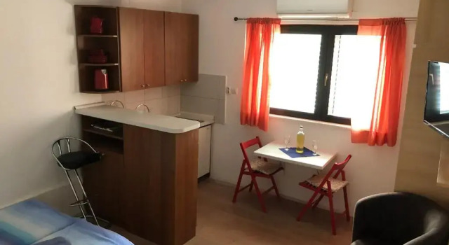 Студия Apartment Centar