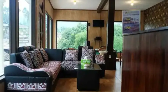 Gubuk Ndeso Bromo, Book Hotel Hotels in Bromo with Parking, Parking