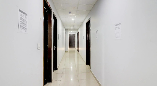 OYO 77805 Hotel Sweet Valley, Забронировать Отель Газиабад штат Уттар-Прадеш