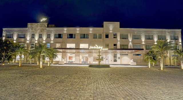 Sunday Resort & Spa Manesar Gurugram, Rezervovat Lázně / Resort Para Indie
