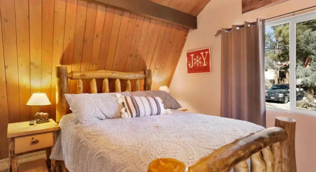 Daze Off-1690 by Big Bear Vacations, Забронировать Отель Биг-Бэар-Сити San Bernardino Mountains