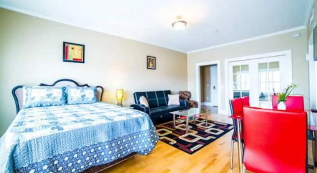 Ray W. Suites