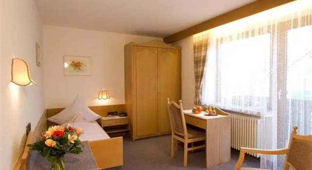 Kurhotel Dornröschen, Varaa Hotelli Hotellit Baijeri pysäköinnillä, Pysäköinti