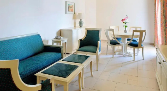 Четырёхместный полулюкс Naama Bay Promenade Beach Resort Managed By Accor