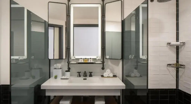 Двухместный номер с видом на город Thompson Seattle, by Hyatt