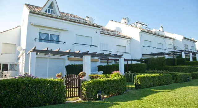 Holiday Home Clarisa, Забронировать Отель Эстепона Коста-дель-Соль