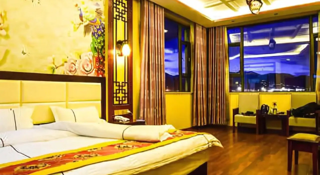 Jujia Hotel, Забронировать Отель Отели Лицзян с парковкой, Парковка