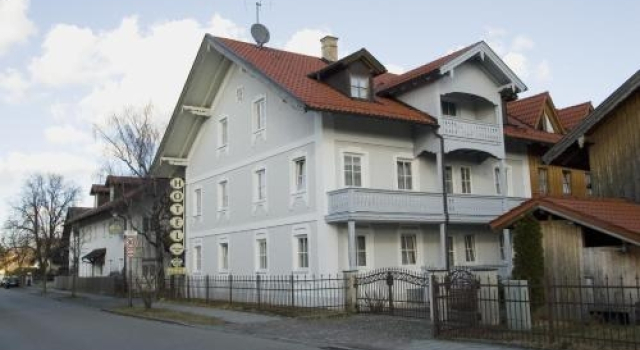 Scharmerhof, Varaa Hotelli Hohenbrunn Upper Bavaria