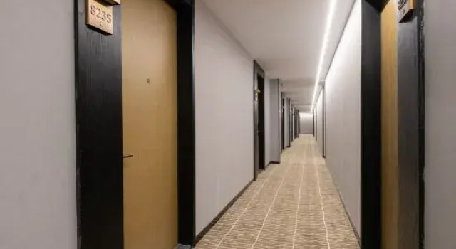 Yinman Hotel (Beijing 798 Art Center Gaojiayuan Metro Station Branch), Book Hotel Hoteller i Beijing Province med parkering, Parkering