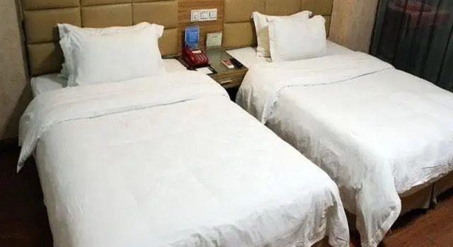 Yinquan Business Hotel, Забронировать Отель Отели Шэньчжэнь с парковкой, Парковка