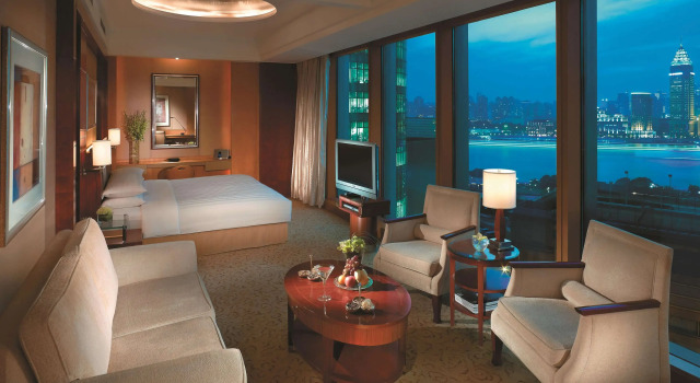 Двухместный номер Grand Tower Premier Pudong Shangri-La Shanghai