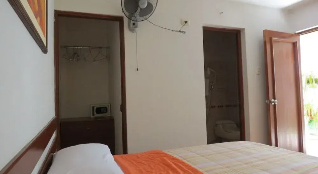 Miraflores Inn