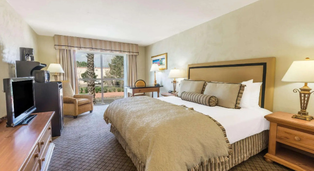 Двухместный номер Standard Ramada by Wyndham Las Cruces Hotel & Conference Center