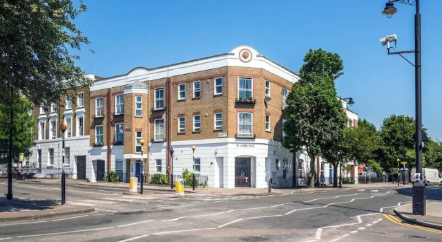 Lovely Studio W/balcony in Islington, 4 Guests