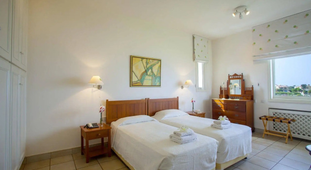 Alia Seafront Suite