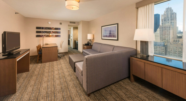 Embassy Suites by Hilton Chicago Downtown Magnificent Mile