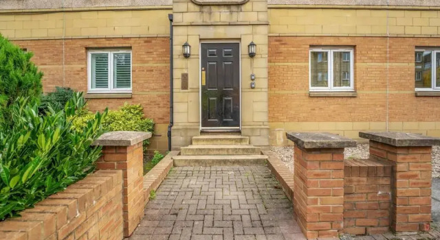 Luxury 2bed 2bath-ground Floor-free Parking, Забронировать Апартаменты/квартира Эдинбург Midlothian, рядом с Dean Village