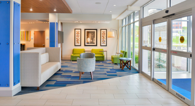 Holiday Inn Express & Suites Madison by IHG